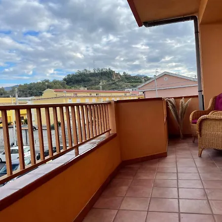 Residence Don Turi Villafranca Tirrena Buitenkant foto