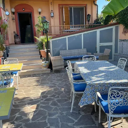 Residence Don Turi Villafranca Tirrena Buitenkant foto